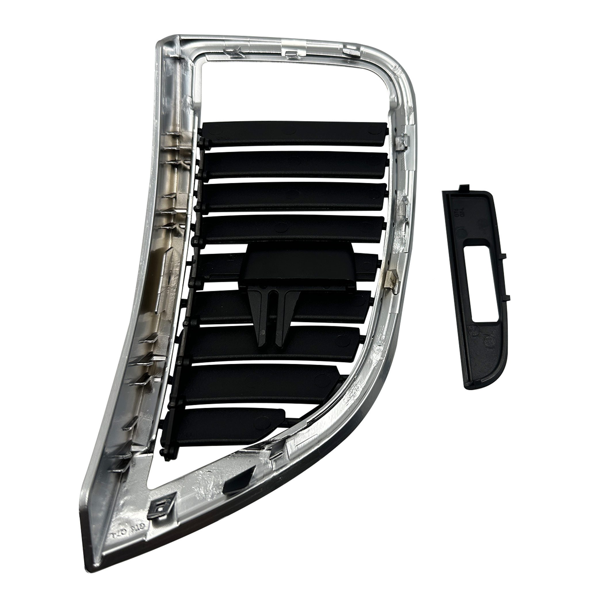 Front Left AC Vent Grille for AUDI Q7 4LB (2006-2015) in Black color Chrome