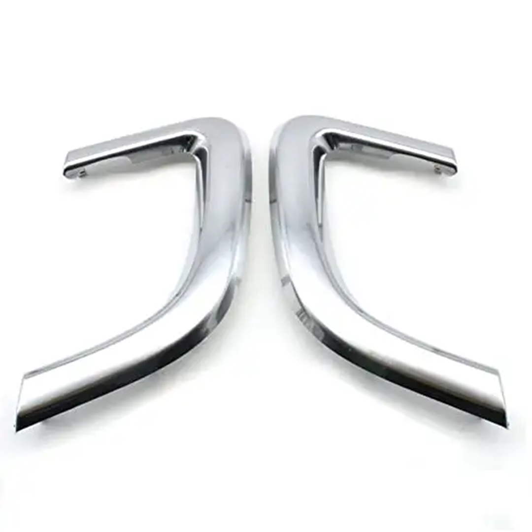 Inner Door Handle Cover Pair for LAND ROVER DISCOVERY L462 (2016) in Chrome color