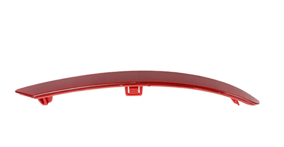 Rear Left Bumper Reflector for BMW 7 SERIES F02 (2013-2015) in Red color